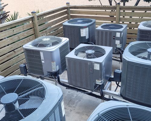 air-conditioners-raised-platforms-at-beach-service-CPFR2KN-min-min